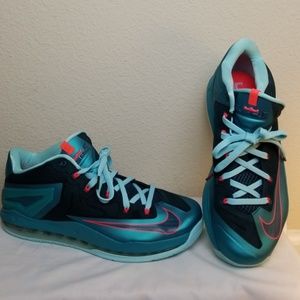 NIKE Air Max Lebron XI 11 Low Men Basketball Shoes